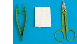 SET PER RIMOZIONE SUTURE CONFEZIONATO IN BLISTER RIGIDO, CONTENENTE FORBICE, PINZA E GARZA - Farmacia Bartoli