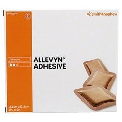 MEDICAZIONE IDROCELLULARE ADESIVA STERILE ALLEVYN ADHESIVE ALTAMENTE ASSORBENTE IN SCHIUMA DI POLIURETANO A STRUTTURA TRISTRATIFICATA 12,5X12,5CM 3 PEZZI - Farmacia Bartoli