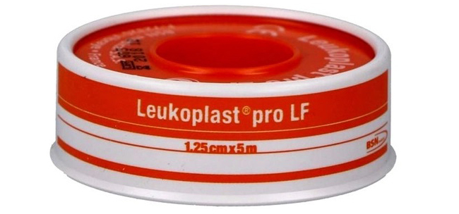 CEROTTO CHIRURGICO MEDICATO IN ROCCHETTO LEUKOPLAST PRO LF CON OSSIDO DI ZINCO 1,25X500 CM - Farmacia Bartoli