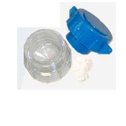 FRANTUMAPILLOLE IN ABS A 2 SCOMPARTI BASE TRASPARENTE COPERCHIO BLU DIMENSIONI 5,4X3,3X4,7 CM - Farmacia Bartoli