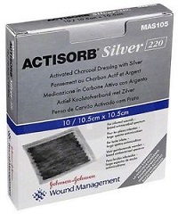 MEDICAZIONE IN CARBONE ATTIVO CON ARGENTO ACTISORB SILVER 10,5X10,5 CM 3 PEZZI - Farmacia Bartoli
